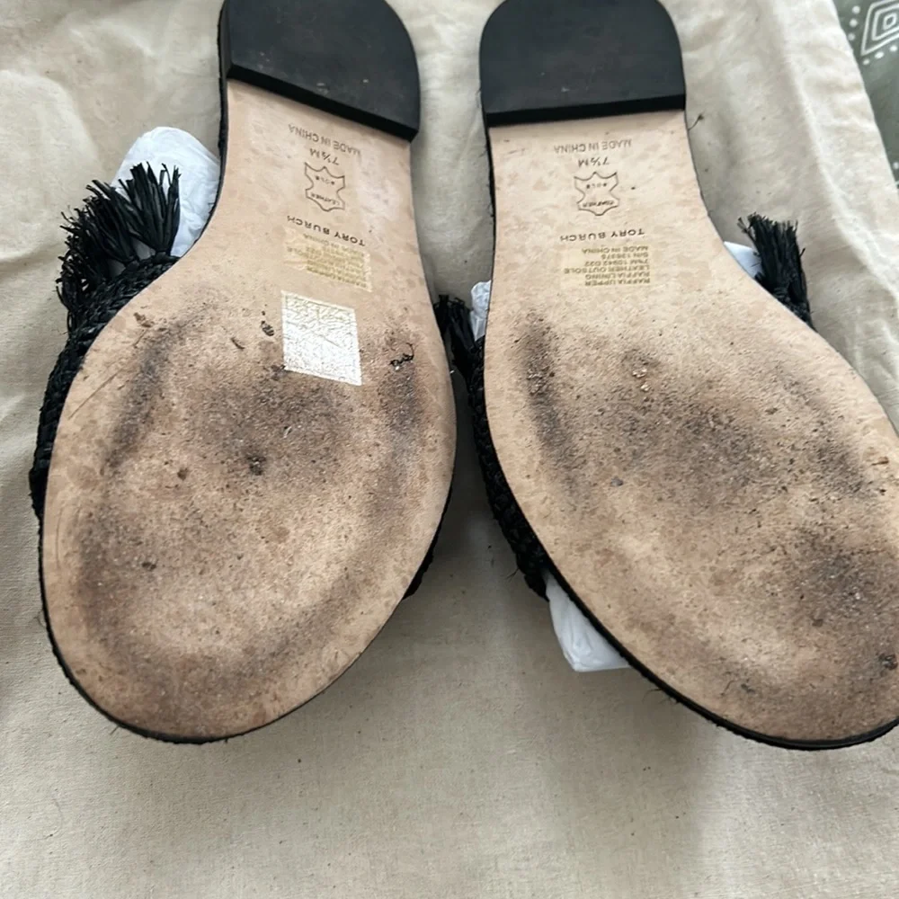 Adorable Tory slides! - Picture 5 of 6